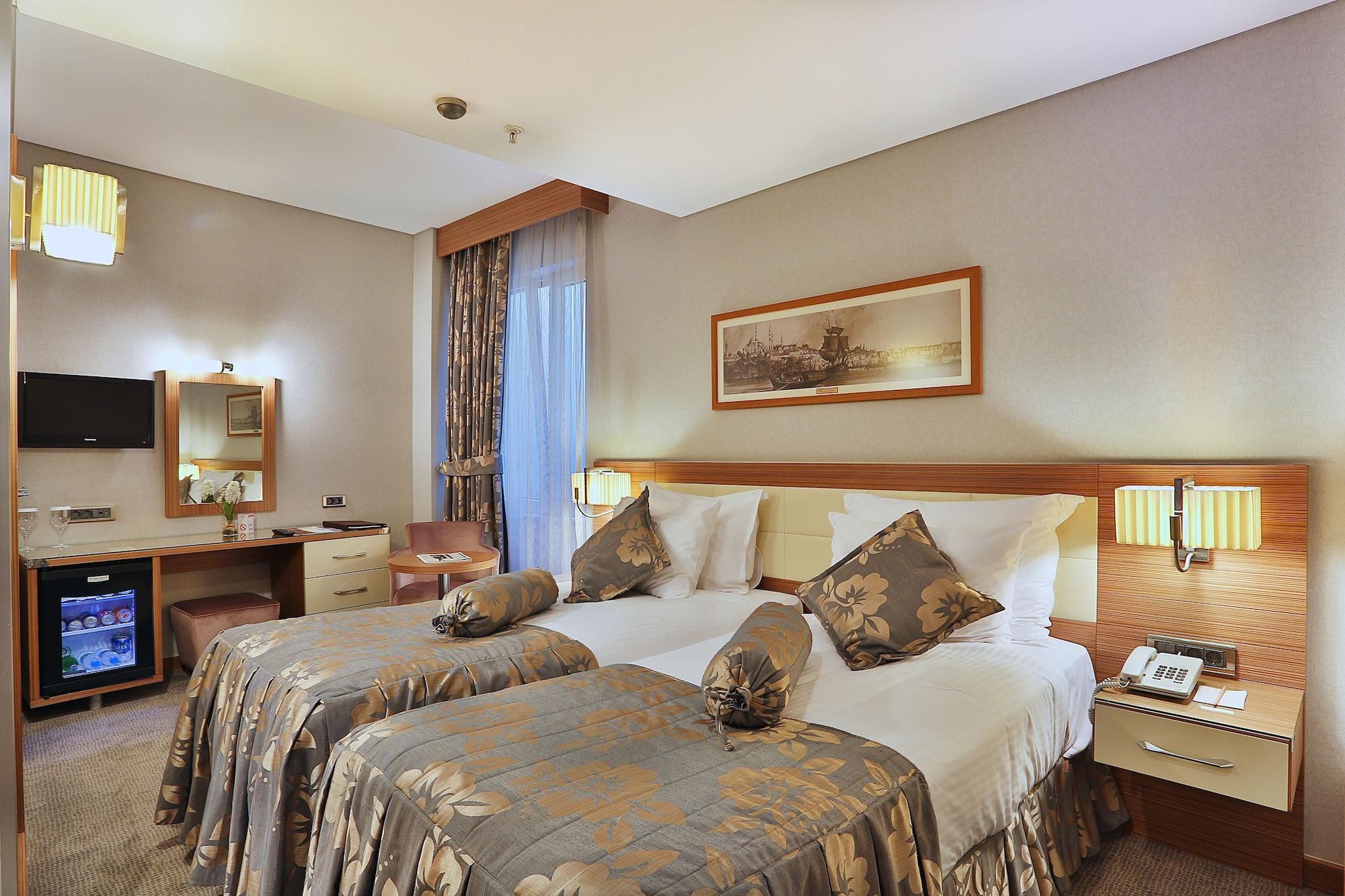 Hotel Momento - Special Category Стамбул Экстерьер фото